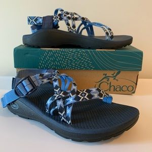 Chaco Women’s Z/Cloud X Dahlia Eclipse, Size 8